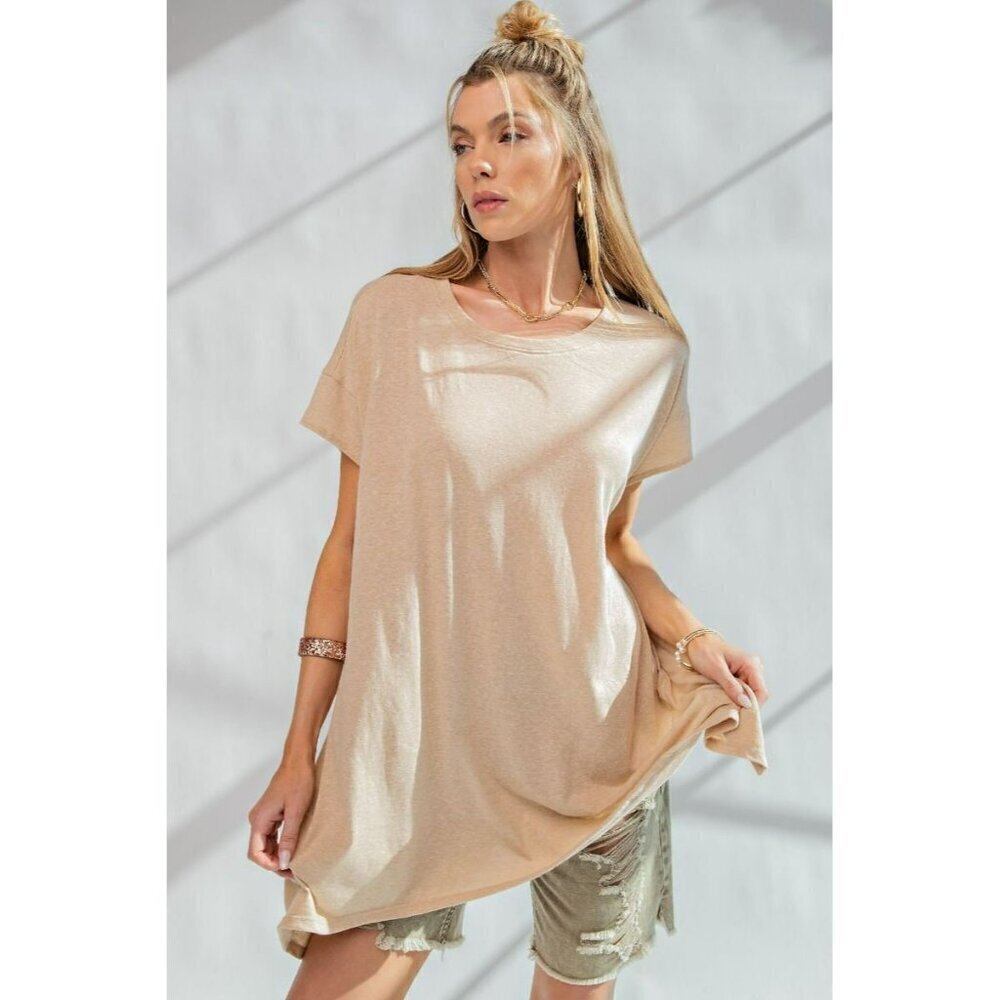 Weekender Legging Friendly Tunic Top in Khaki